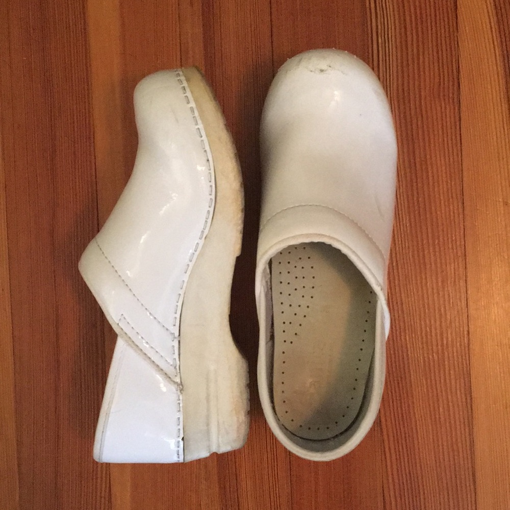 White Sanitas